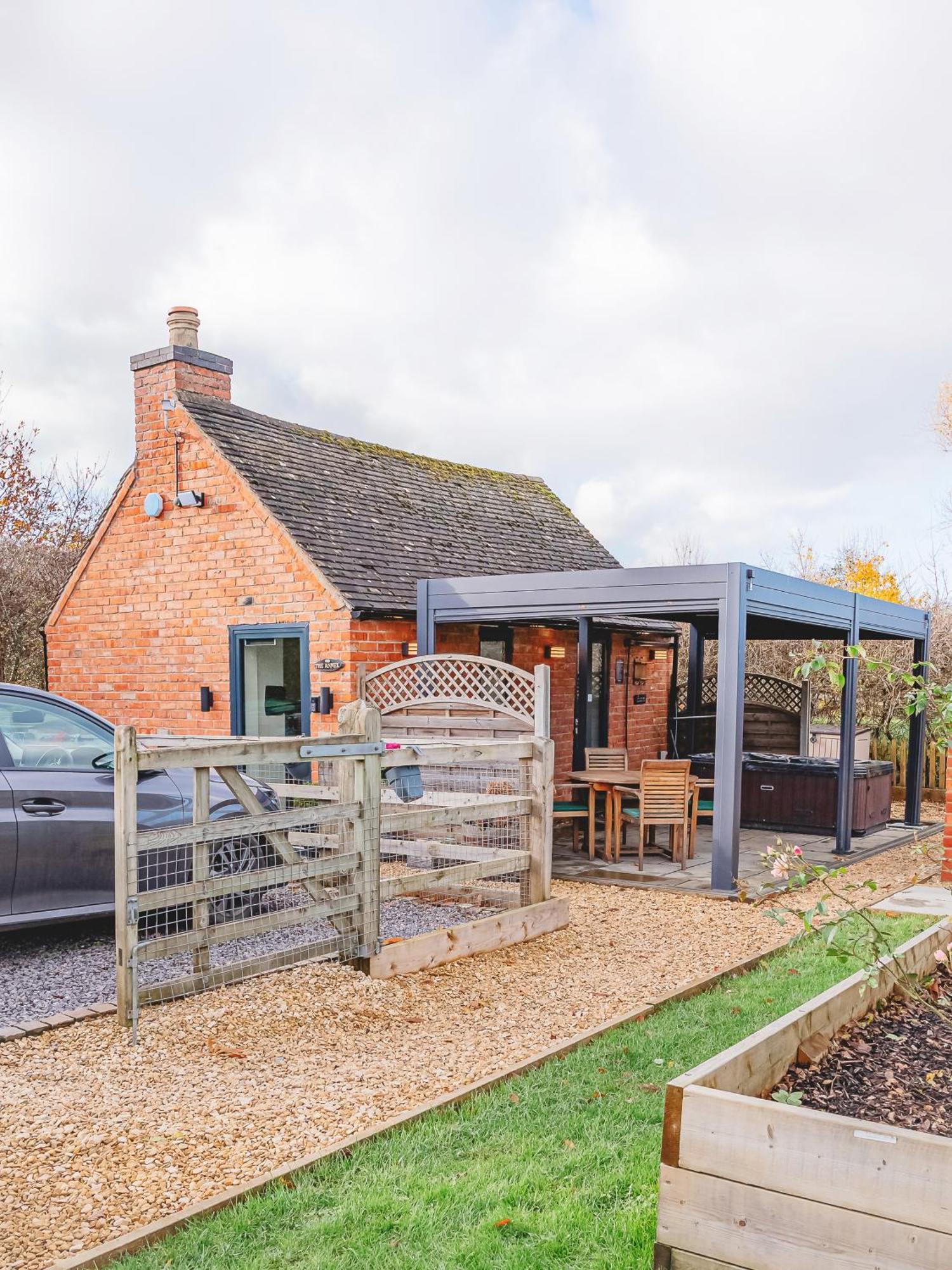 Cottage With Hot Tub - Near Cheltenham And Tewkesbury Exterior foto